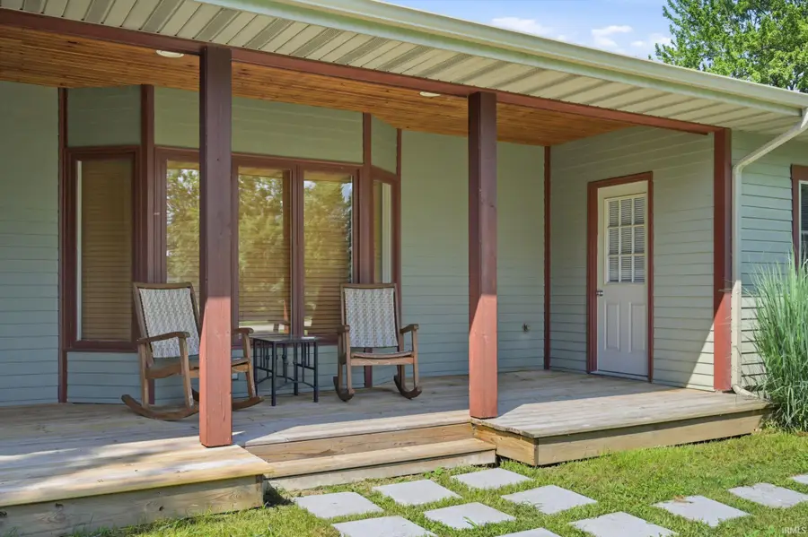8 Meridian Drive, Hartford City, IN 47348 - #3