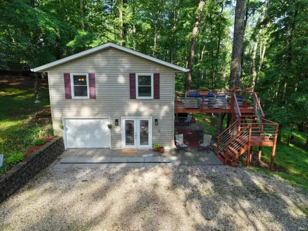 7467 E Windfree Lane, Bloomington, IN 47401