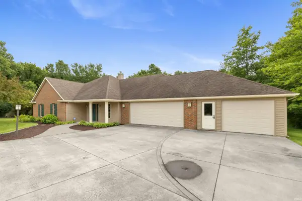 1977 S Kleespie Court, Columbia City, IN 46725