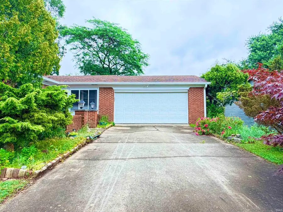 1521 Canterbury Court, Huntington, IN 46750 - #2