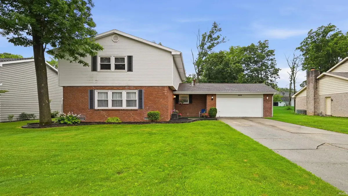 2609 W Riggin Road, Muncie, IN 47304 - #1