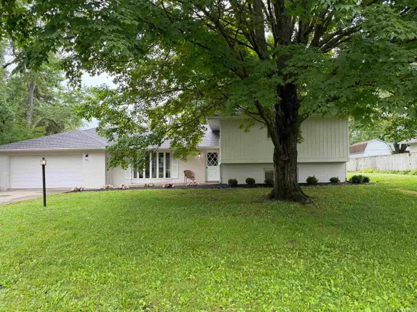 1212 N Bittersweet Lane, Muncie, IN 47304