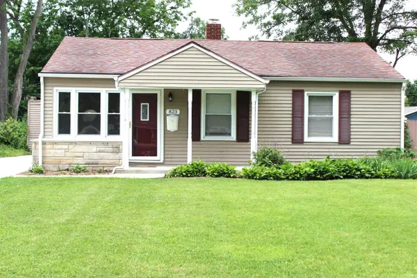 823 Northwood Drive, South Bend, IN 46617