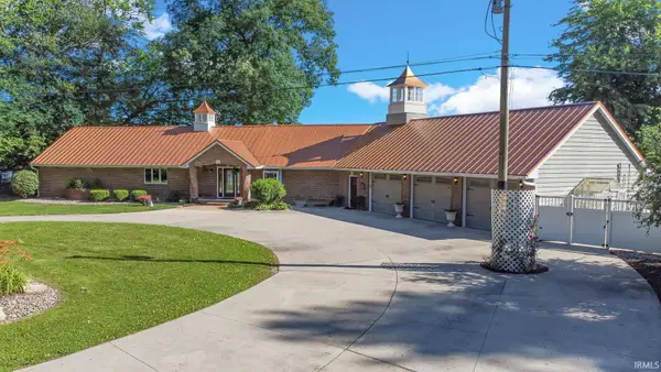 16290 Pretty Lake Road, Plymouth, IN 46563
