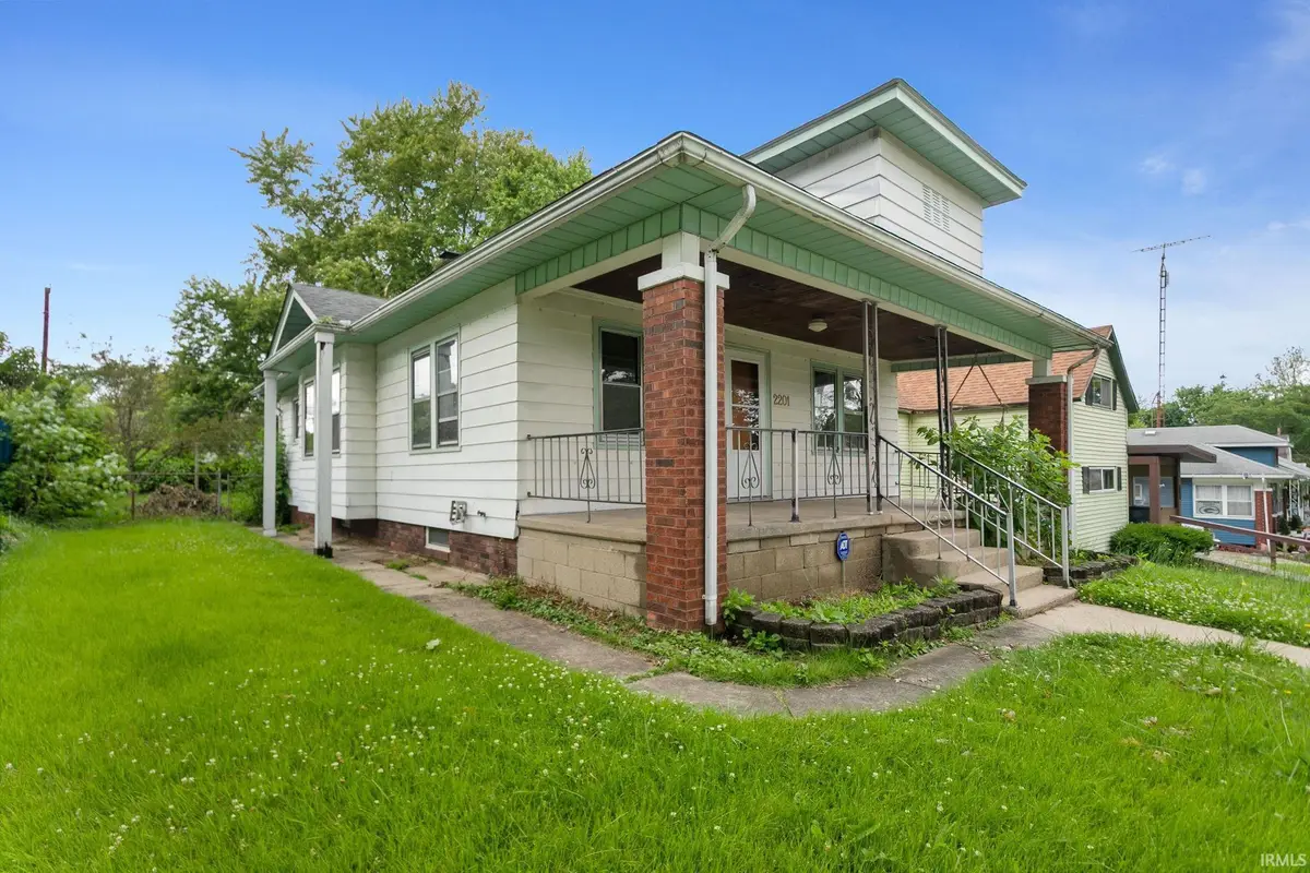 2201 Catalpa Street, South Bend, IN 46613 - #1