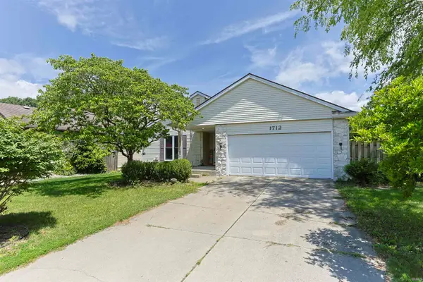 1712 Woodland Drive, Elkhart, IN 46514
