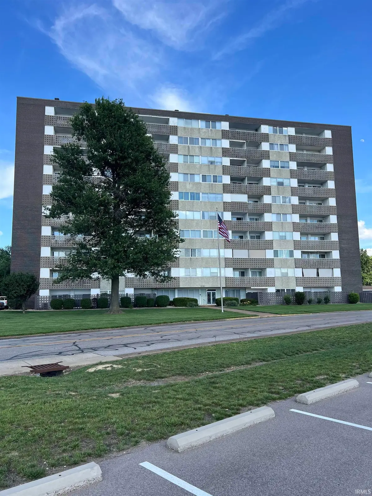 1100 Erie Avenue #409, Evansville, IN 47715 - #1
