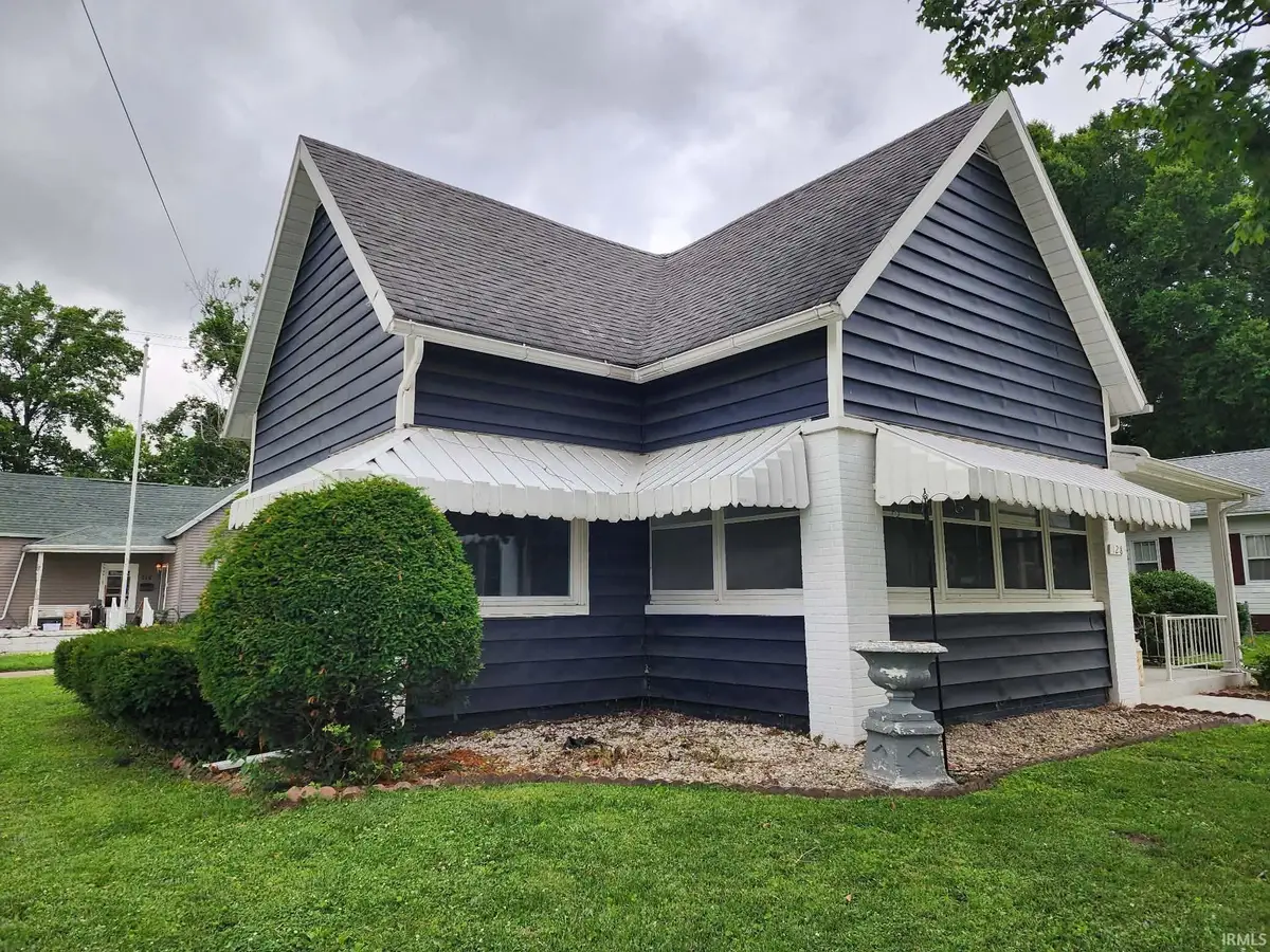 128 W Pine Street, Princeton, IN 47670 - #1