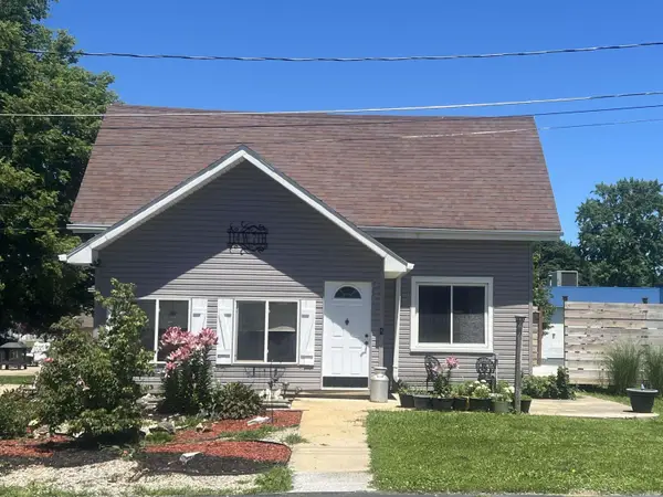 114 W 7th Street, Burlington, IN 46915