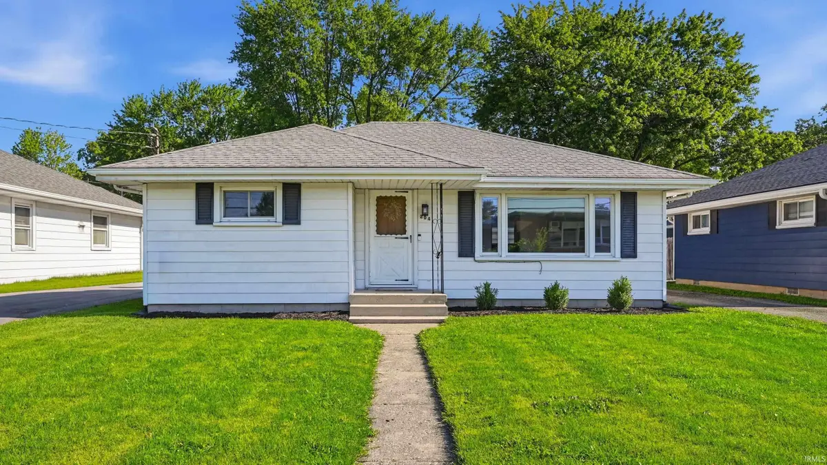 204 W Cromer Avenue, Muncie, IN 47302 - #1