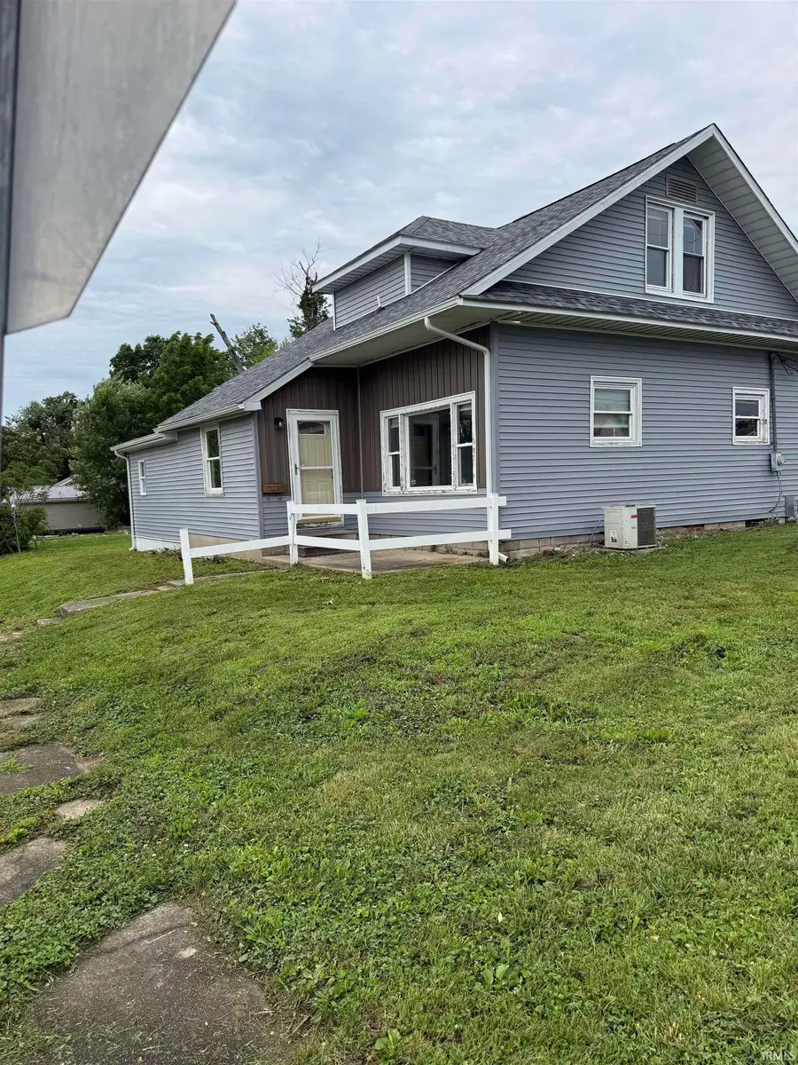 542 E Sycamore Street, Jasonville, IN 47438 - #2