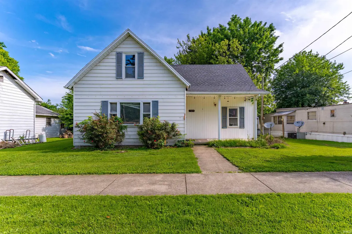 709 Walnut Street, Rockport, IN 47635 - #1