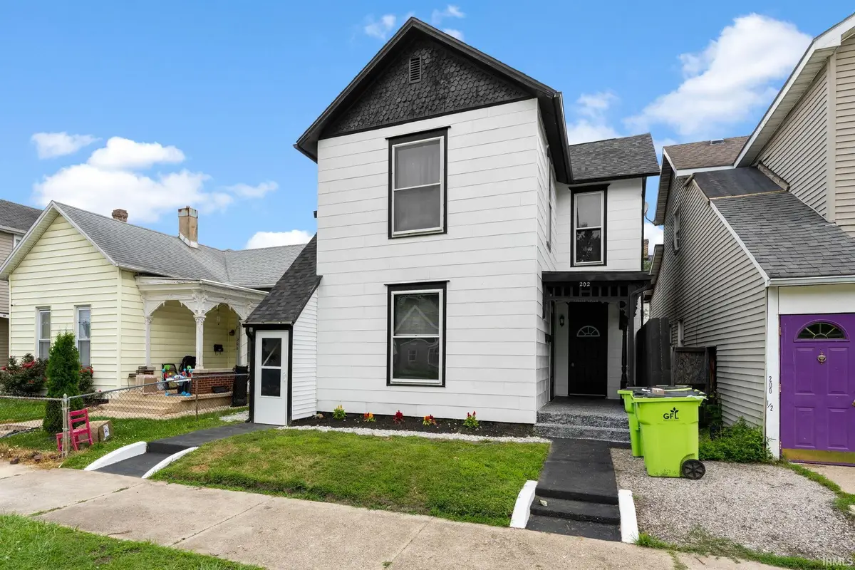 202 Wheatland Avenue, Logansport, IN 46947 - #1