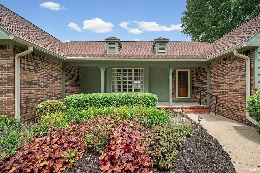 329 N Manor Drive, Williamsport, IN 47993 - #3