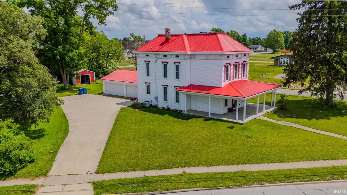 305 Manchester Avenue, Wabash, IN 46992 - #1