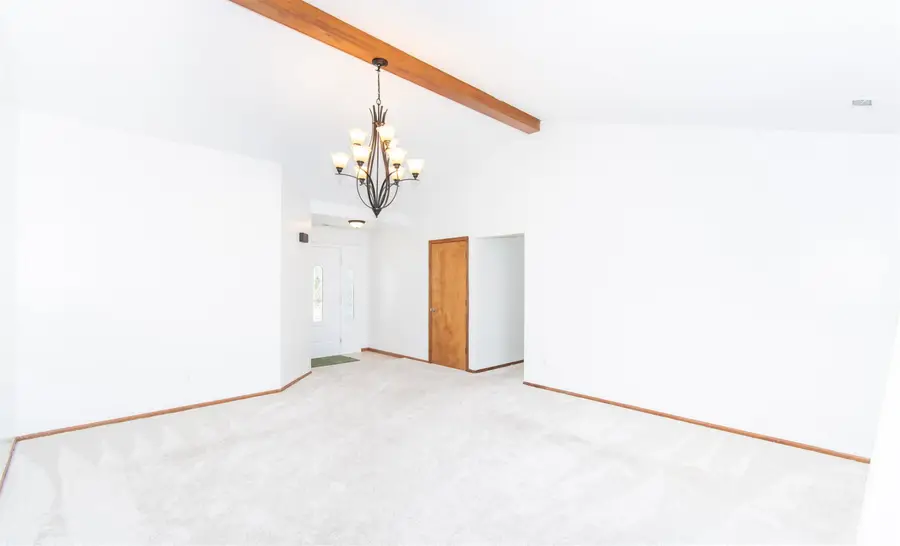 1503 Knoll Crest Drive, Kendallville, IN 46755 - #3
