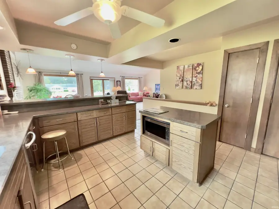 4687 E Country Cove Drive, Syracuse, IN 46567 - #2
