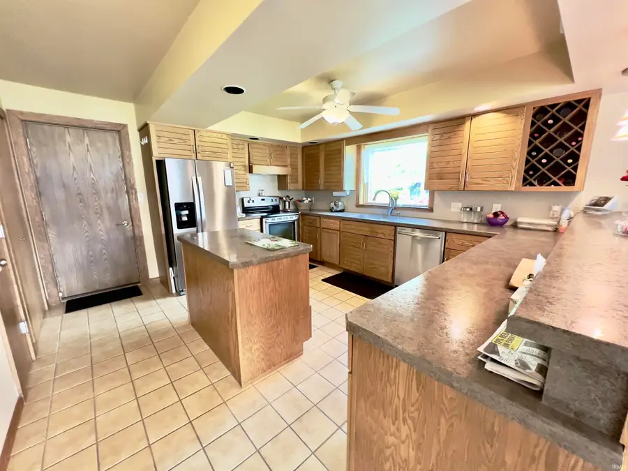 4687 E Country Cove Drive, Syracuse, IN 46567 - #3