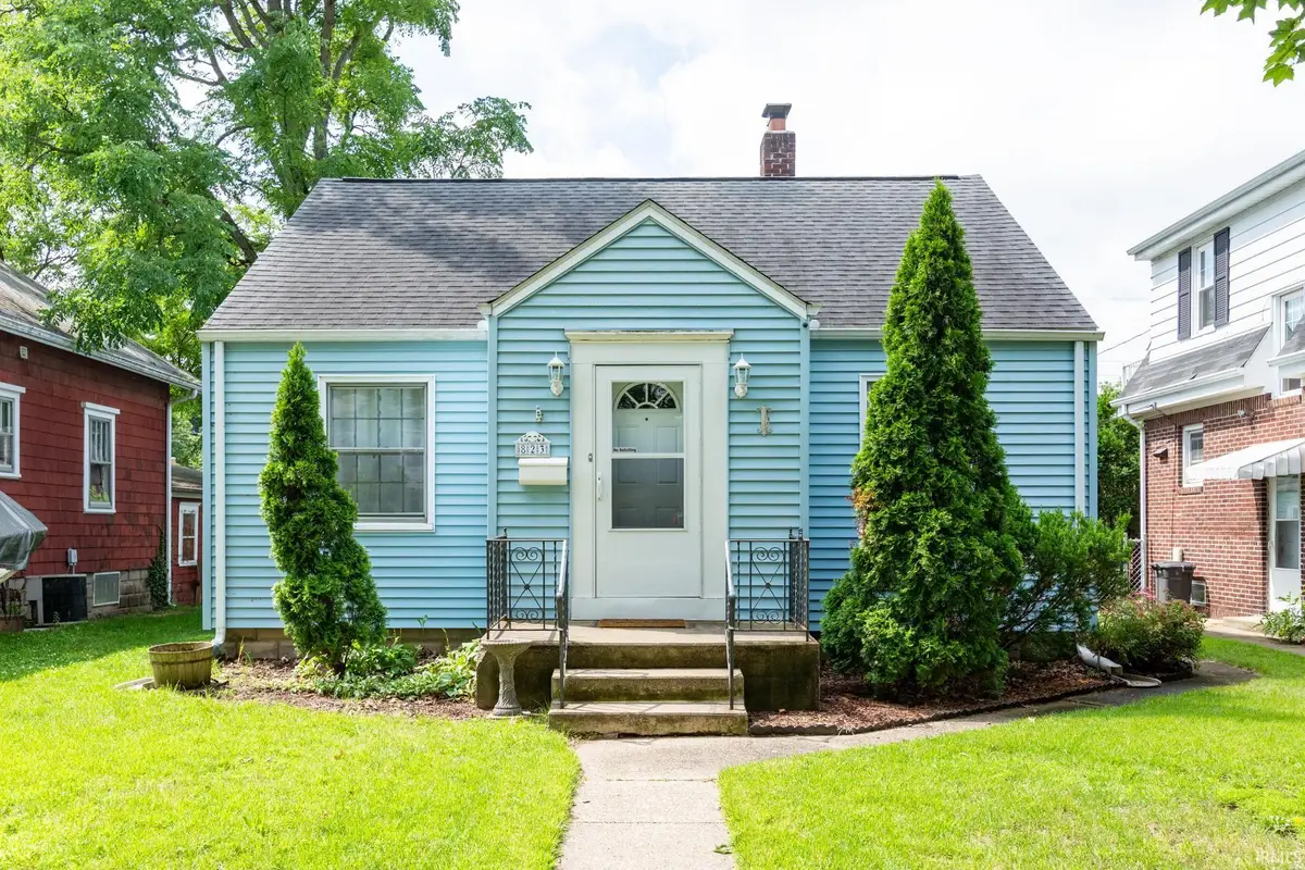 823 W Grove Street, Mishawaka, IN 46545 - #1