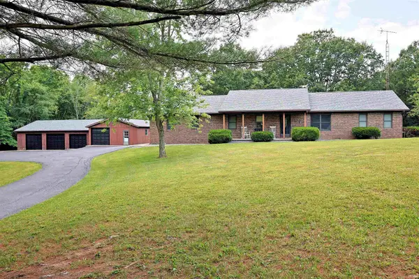 2823 Avoca Eureka Road, Bedford, IN 47421