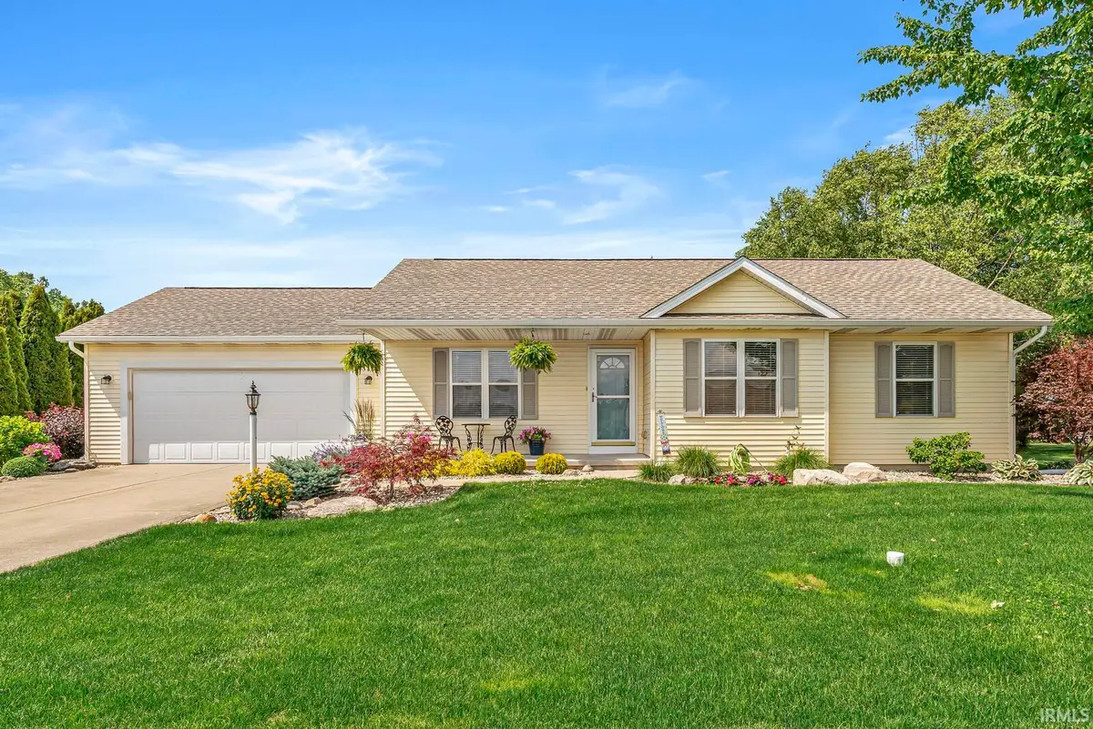 18123 Montgomry Lane, Goshen, IN 46528 - #1