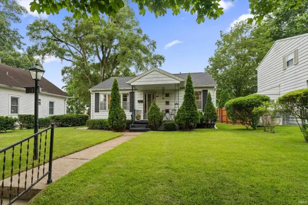 229 N Hawthorne Drive, South Bend, IN 46617