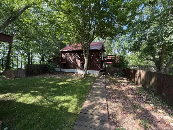8180 E Northshore Drive, Unionville, IN 47468