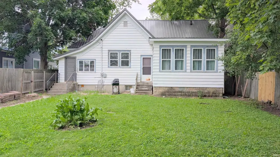 316 W Wiley Avenue, Bluffton, IN 46714 - #2
