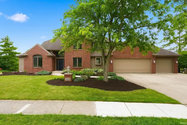 1818 Woodland Crossing, Fort Wayne, IN 46825
