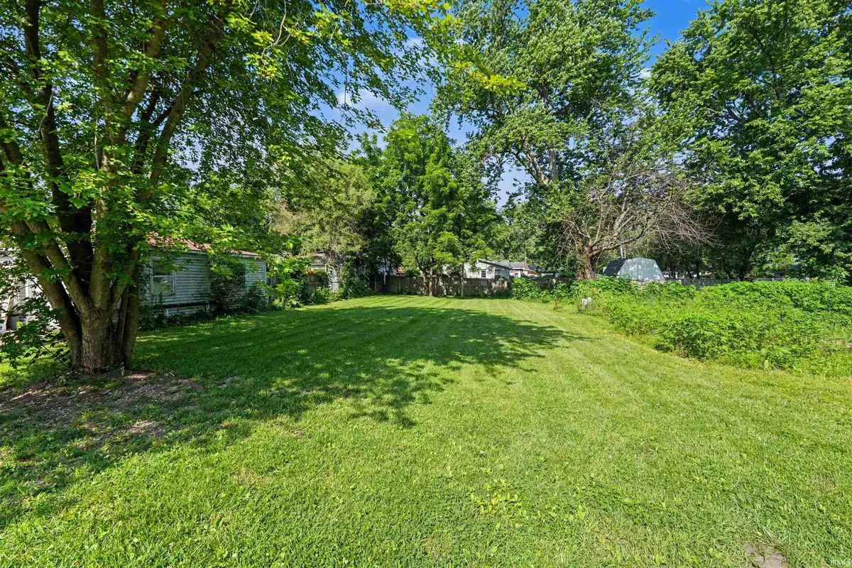 724 S April Drive, Cromwell, IN 46732 - #1