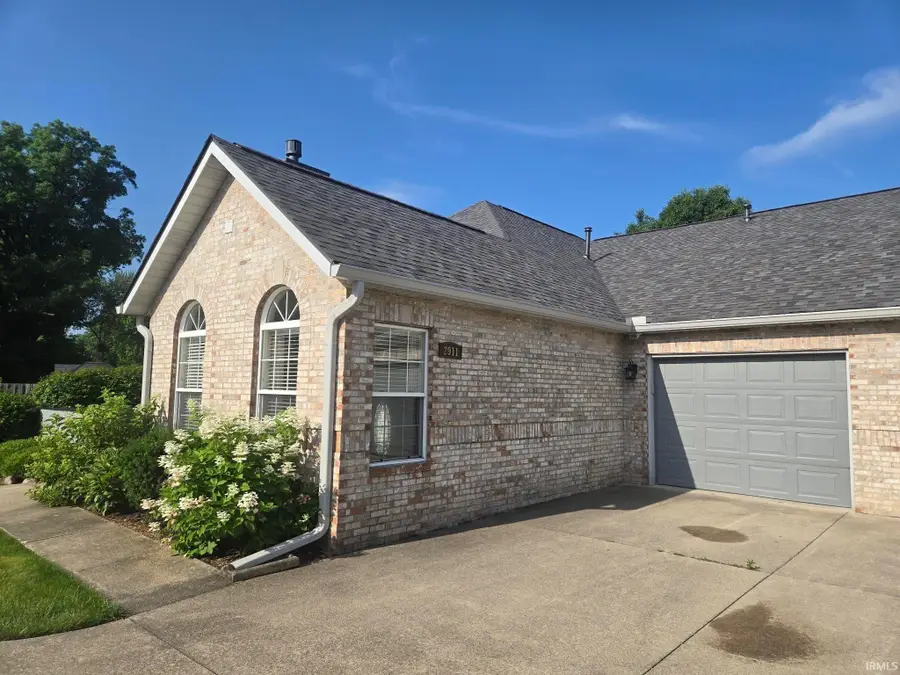 2911 W Applewood Court, Muncie, IN 47304 - #2