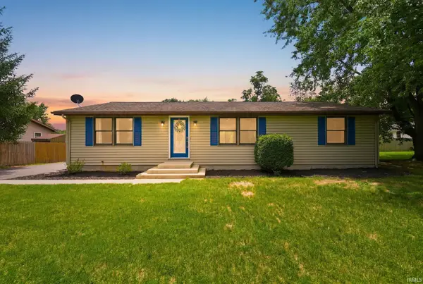 10715 E Sr 8 Road, Knox, IN 46534