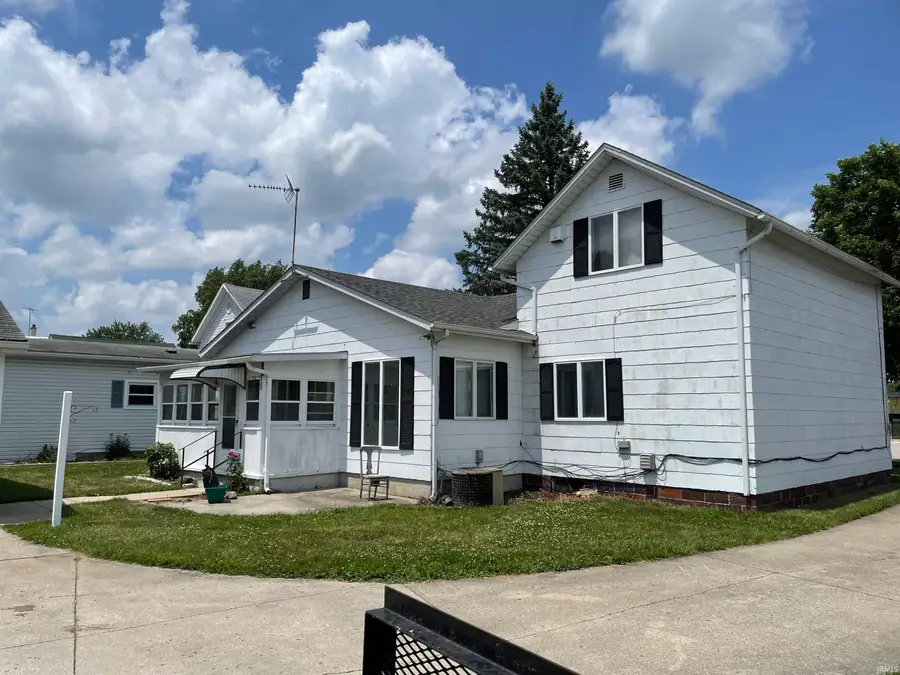 112 W Willow Street, Butler, IN 46721 - #2