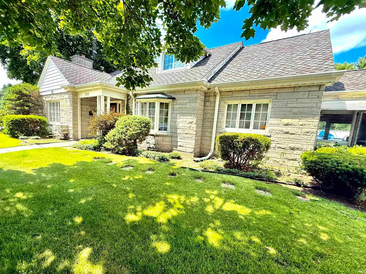 308 W Central Avenue, North Judson, IN 46366 - #1
