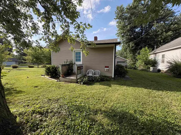 3006 Sweetser Avenue, Evansville, IN 47714