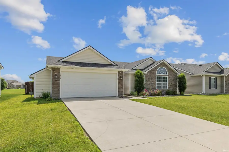 1918 Sonnet Cove, Fort Wayne, IN 46818 - #2