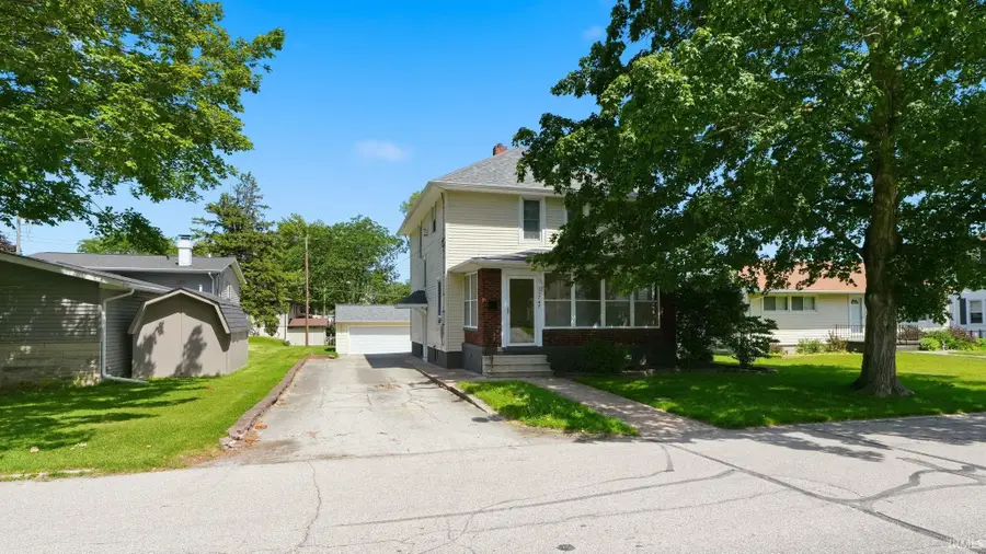 1747 College Avenue, Huntington, IN 46750 - #2