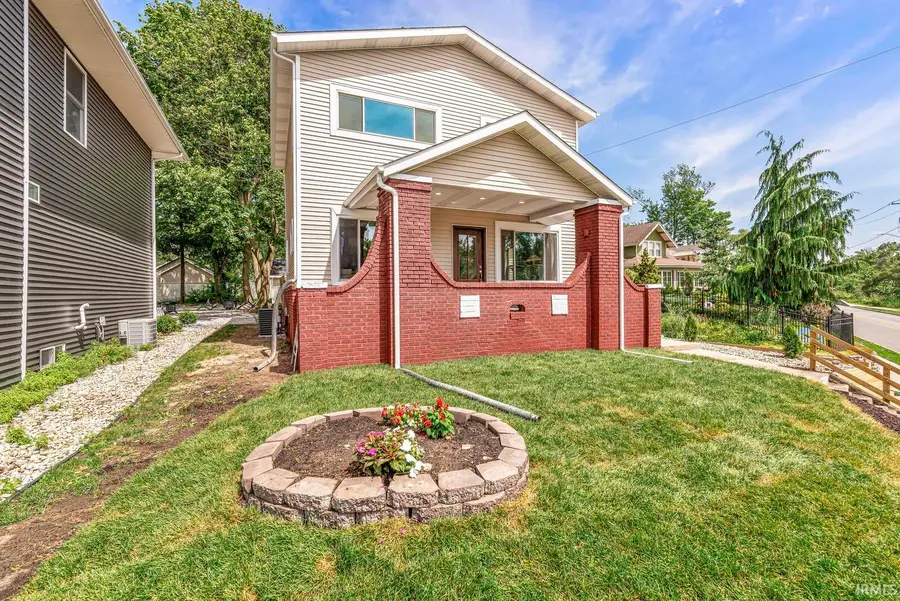 922 N Niles Avenue, South Bend, IN 46617 - #3