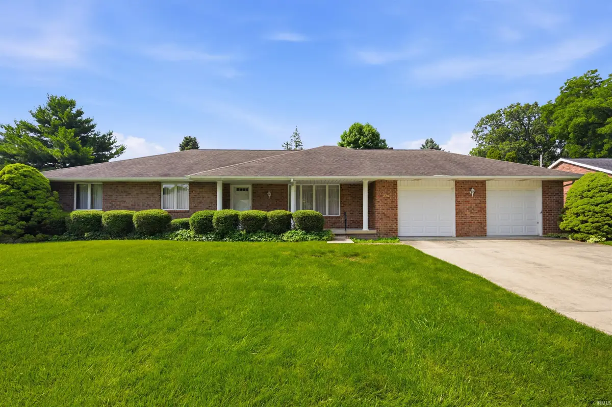 2211 W Woodmont Drive, Muncie, IN 47304 - #1