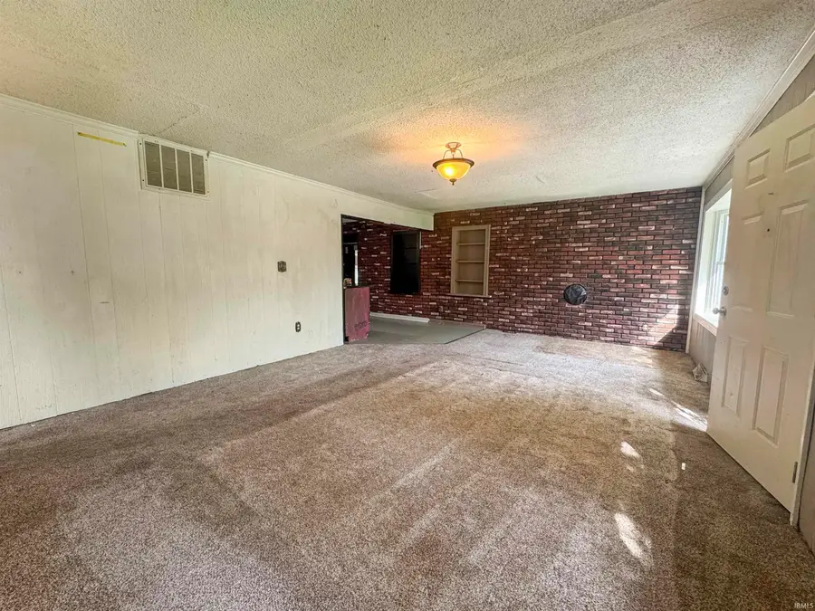 3920 W Maryland Street, Evansville, IN 47720 - #2