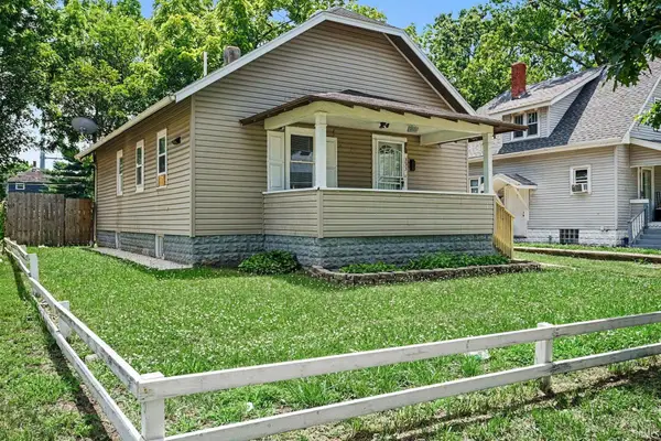 353 W Indiana Avenue, Elkhart, IN 46613