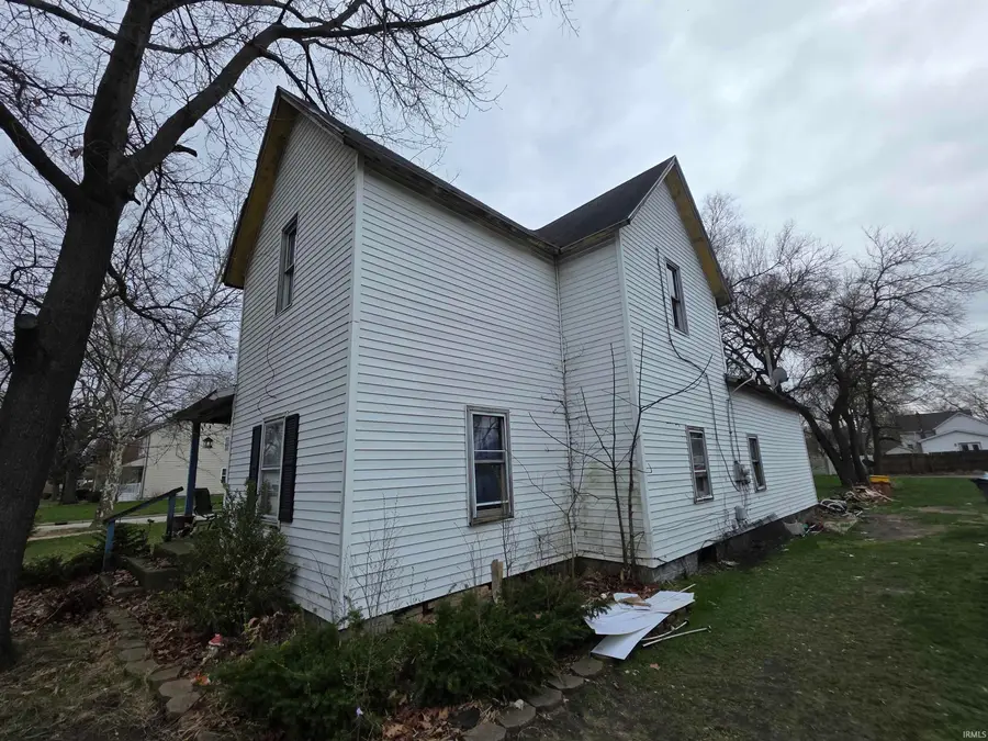 703 W Garfield Avenue, Elkhart, IN 46516 - #2