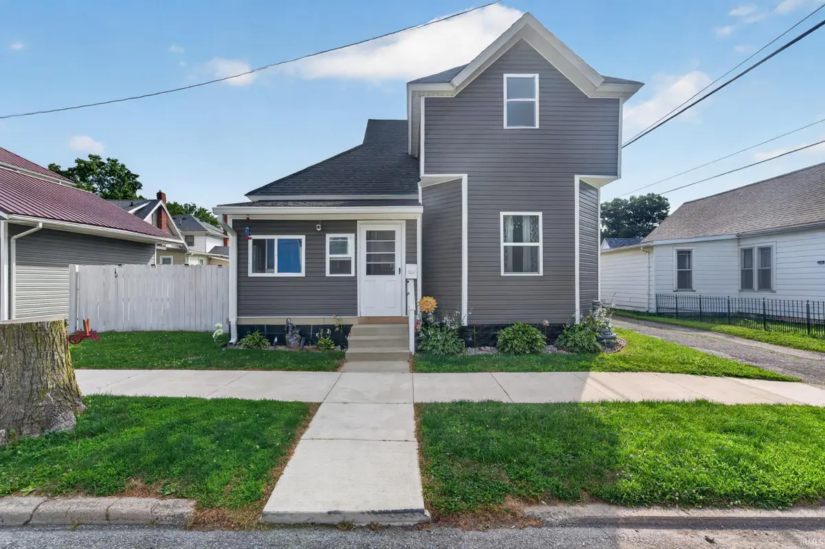 11 S Huntington Street, Peru, IN 46970 - #1