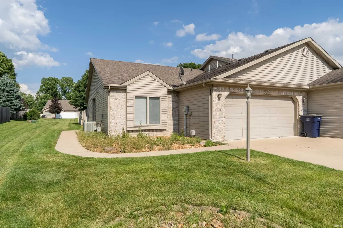584 Buck Trail, Warsaw, IN 46582 - #1