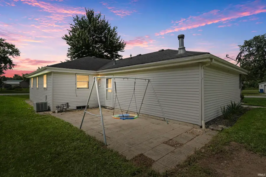 11405 Edgewater Avenue, Hoagland, IN 46745 - #2