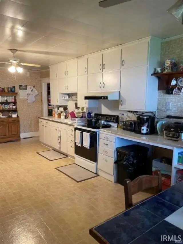 892 S Section Street, Dugger, IN 47848 - #3