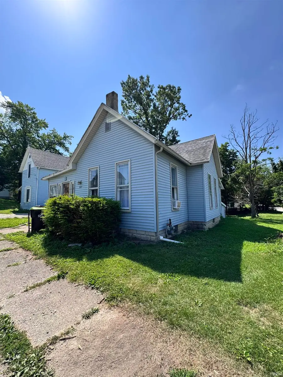 807 Kintz Street, Huntington, IN 46750 - #2