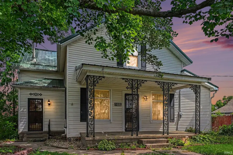 219 W Dewey Street, Bremen, IN 46506 - #2