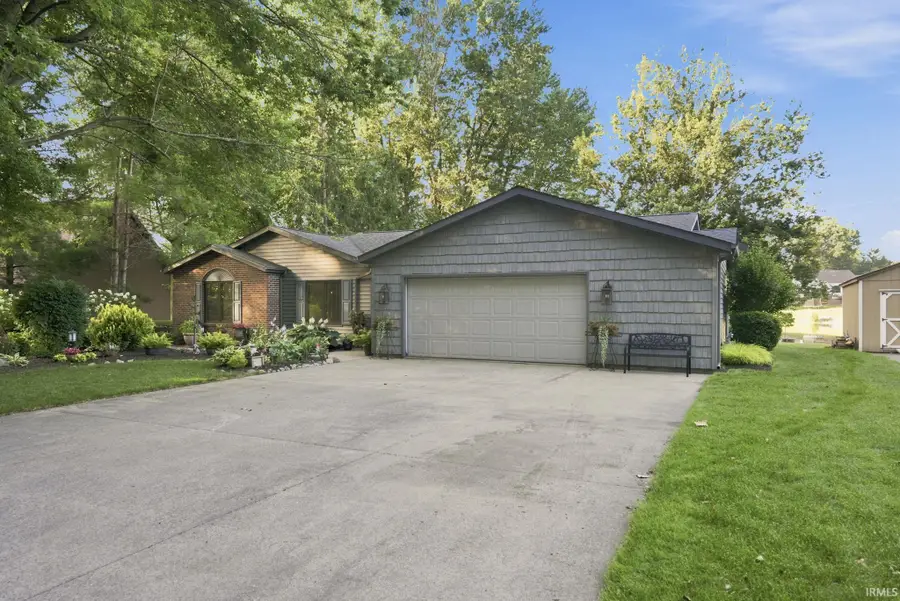 624 North Shore Drive, Kendallville, IN 46755 - #2