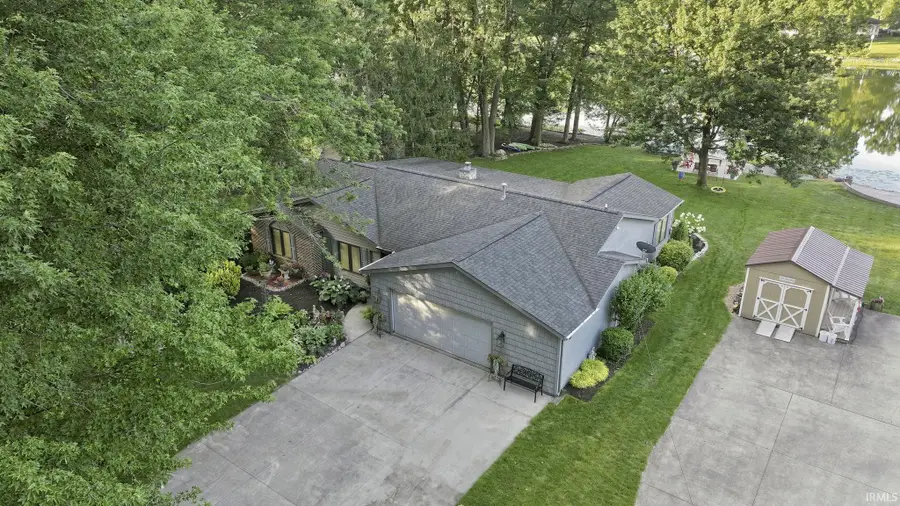 624 North Shore Drive, Kendallville, IN 46755 - #3